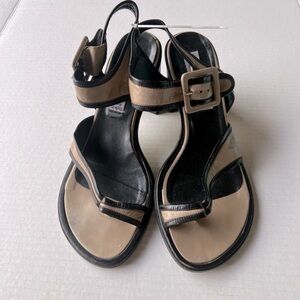 CHARLES DAVID Stylish Black and Tan Women's Sandals